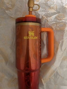 SOLD OUT LIMITED EDITION!!! Stanley 1913 x KAROL G Collection